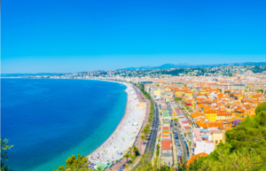 Belle vue de la ville de Nice depuis le château